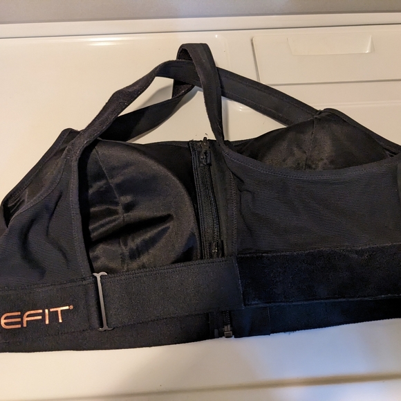 SHEFIT Sports Workout Yoga Bra 3 LUXE.   #4 - Picture 4 of 4